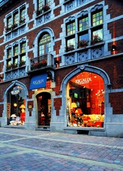 Magasin de meubles Rigaux d&eacute;coration contemporain tradition Rue Haute 52 4600 Vise