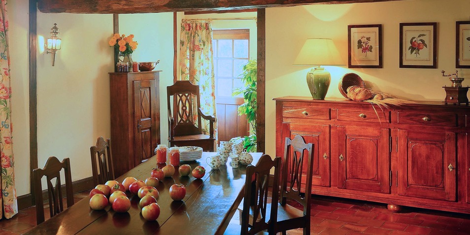 Eetkamer Louis XIII Herve