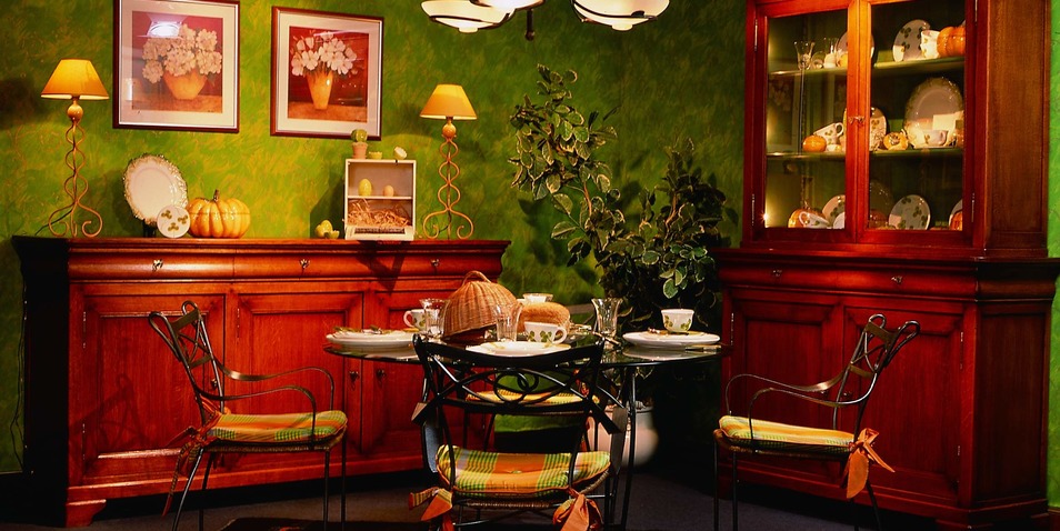 Salle à manger classique Louis Philippe