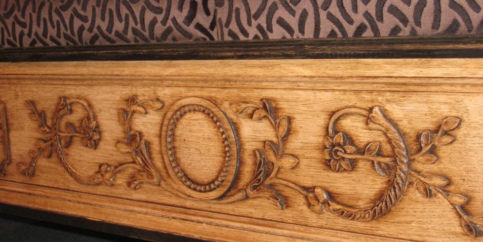 DETAIL SCULPTURE LIT REPOS LXVI